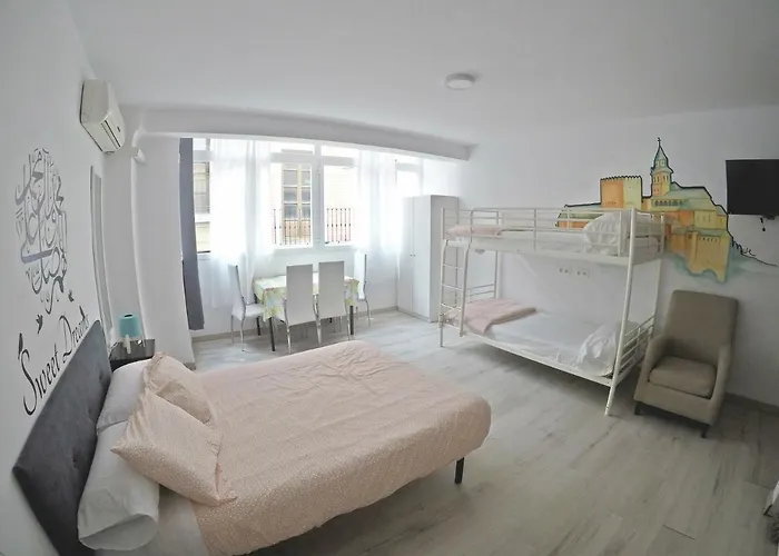 Mesonhomes Suites Center - Stay & Work